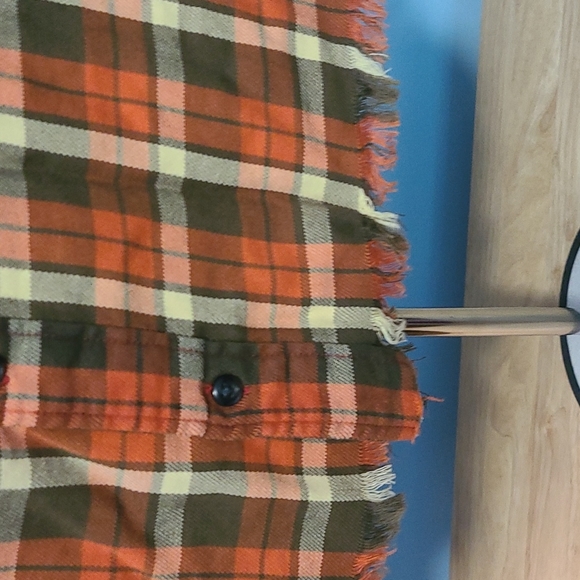 Men's Shirt - Picture 3 of 7